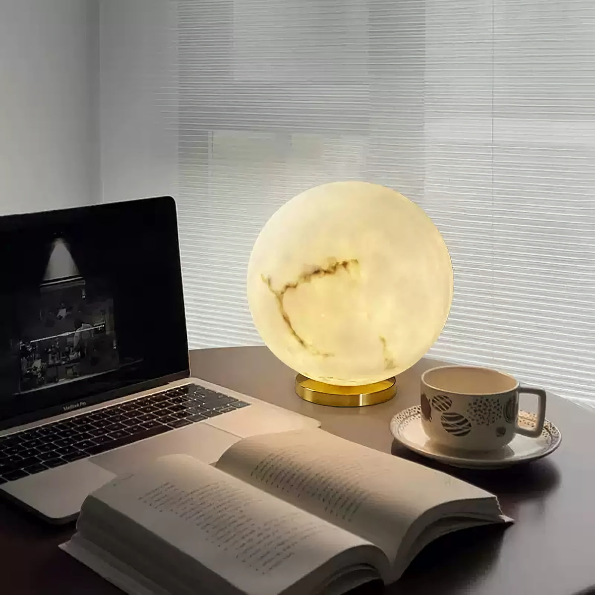 Simple Snowflake Moon Table Lamp