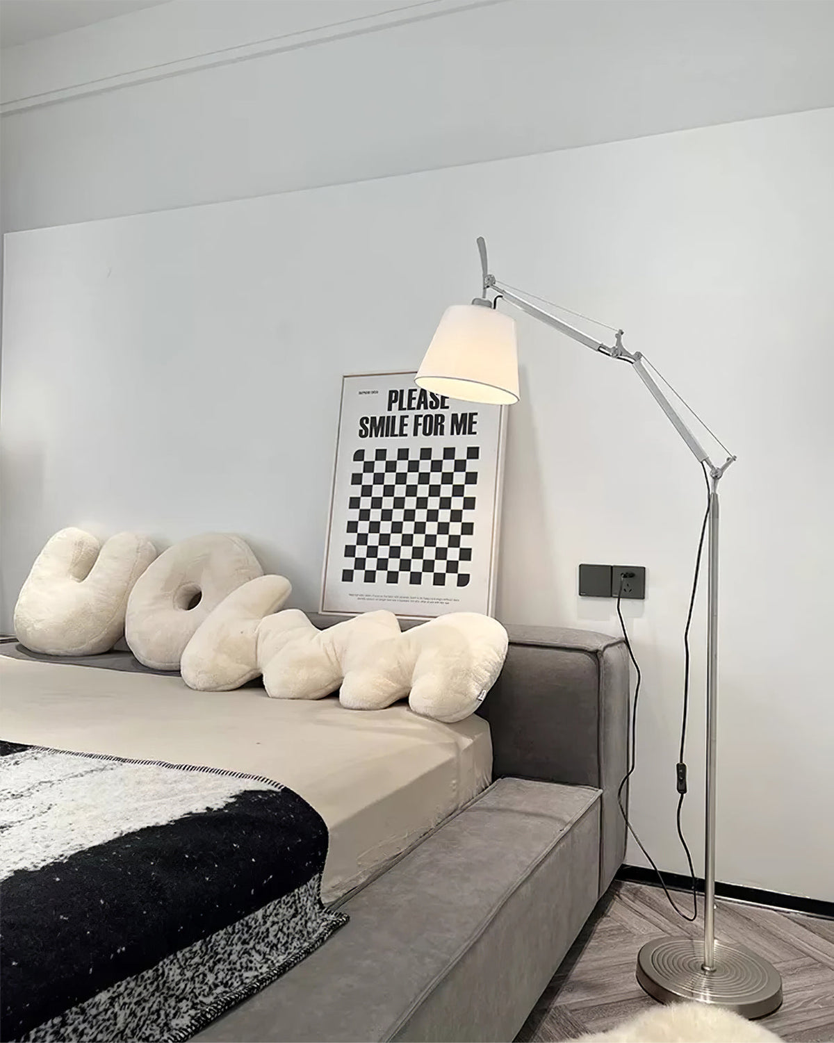 Tolomeo Floor Lamp